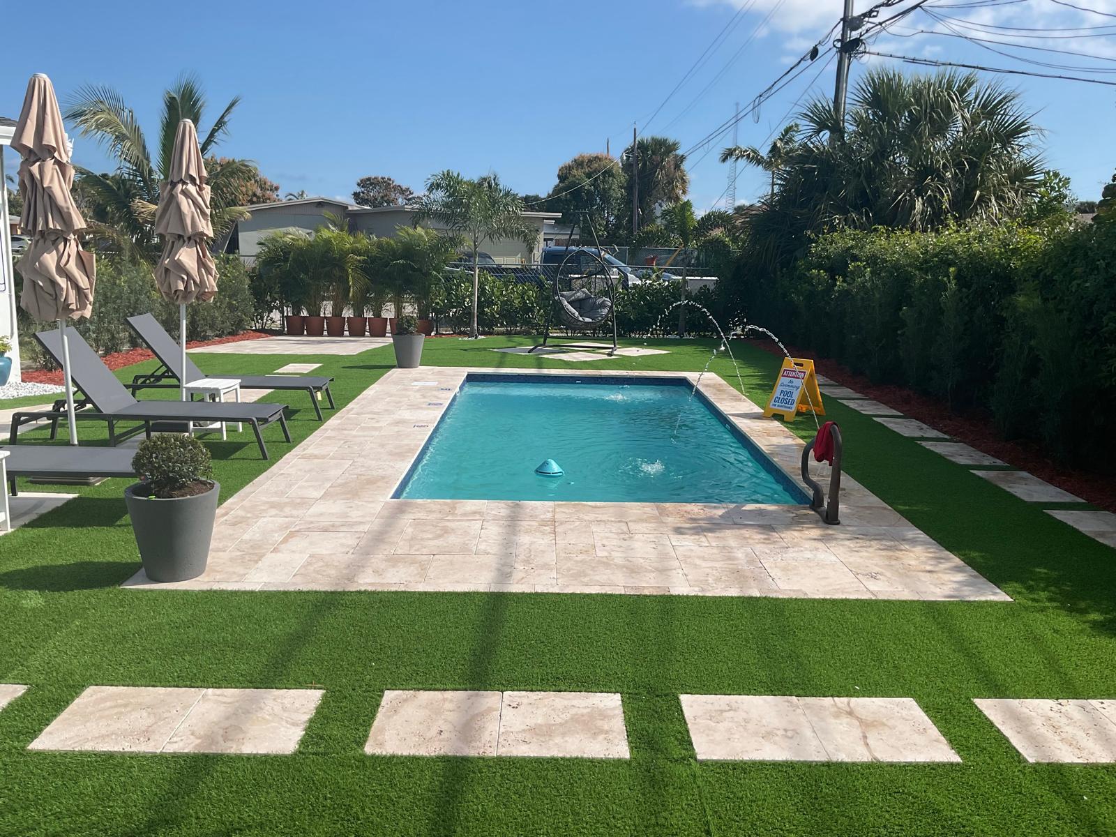 Synthetic Grass - Start your project! - PooLuxe Builders